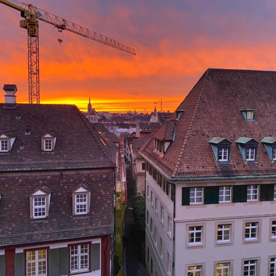 瑞士百年建筑 Volkshaus Basel Hotel,大师赫尔佐格与德梅隆的复古风设计-27