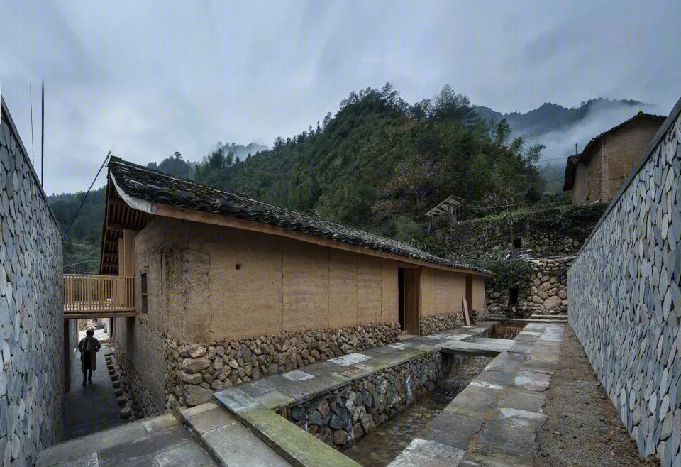 村民和游客共享的山茶油制作工坊-9