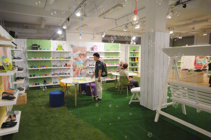 德国柏林Crocs鞋展-31