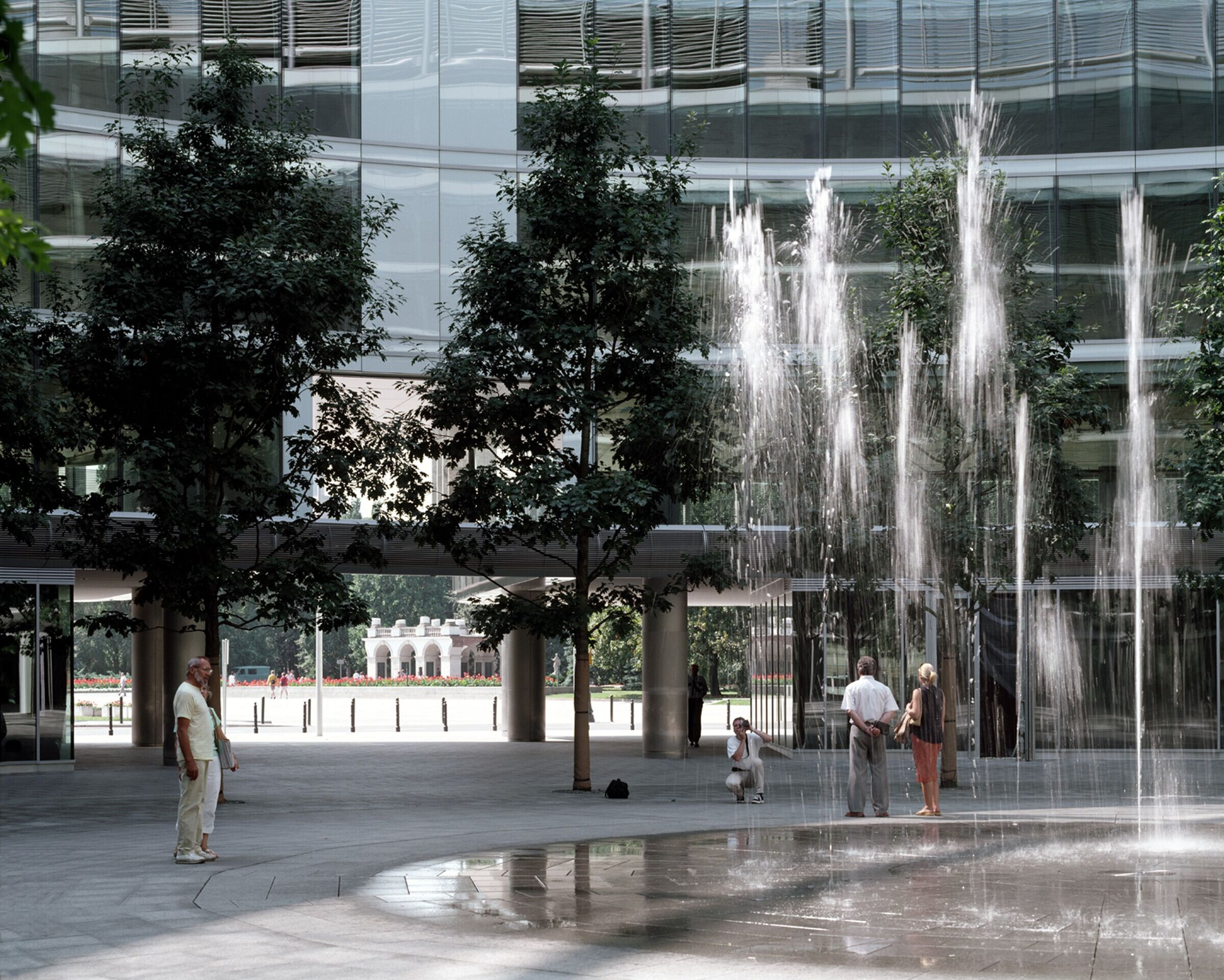 华沙大都会办公建筑丨波兰华沙丨Foster + Partners,JEMS Architekci-12