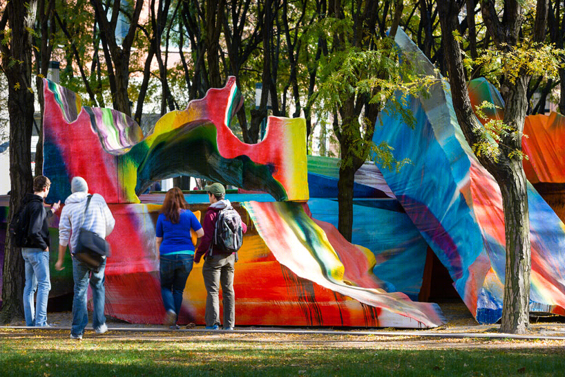 纽约“我们俩”彩色地雕 | 城市公共艺术的新地标-27