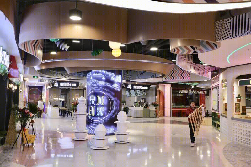 济南魏家庄万达“泉城印象”主题街区美陈-3