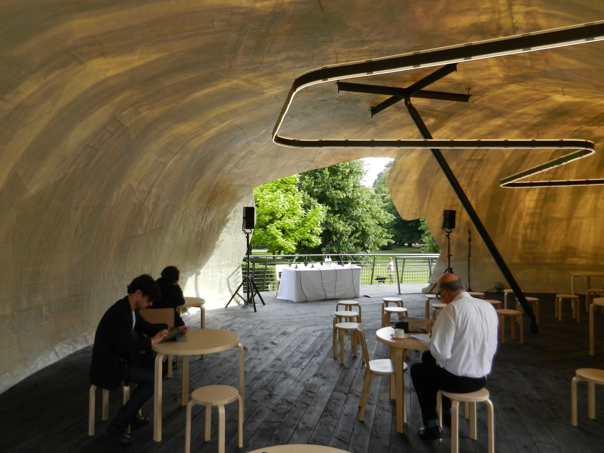 蛇形画廊（Serpentine Gallery）丨智利建筑师Smiljan Radic-32