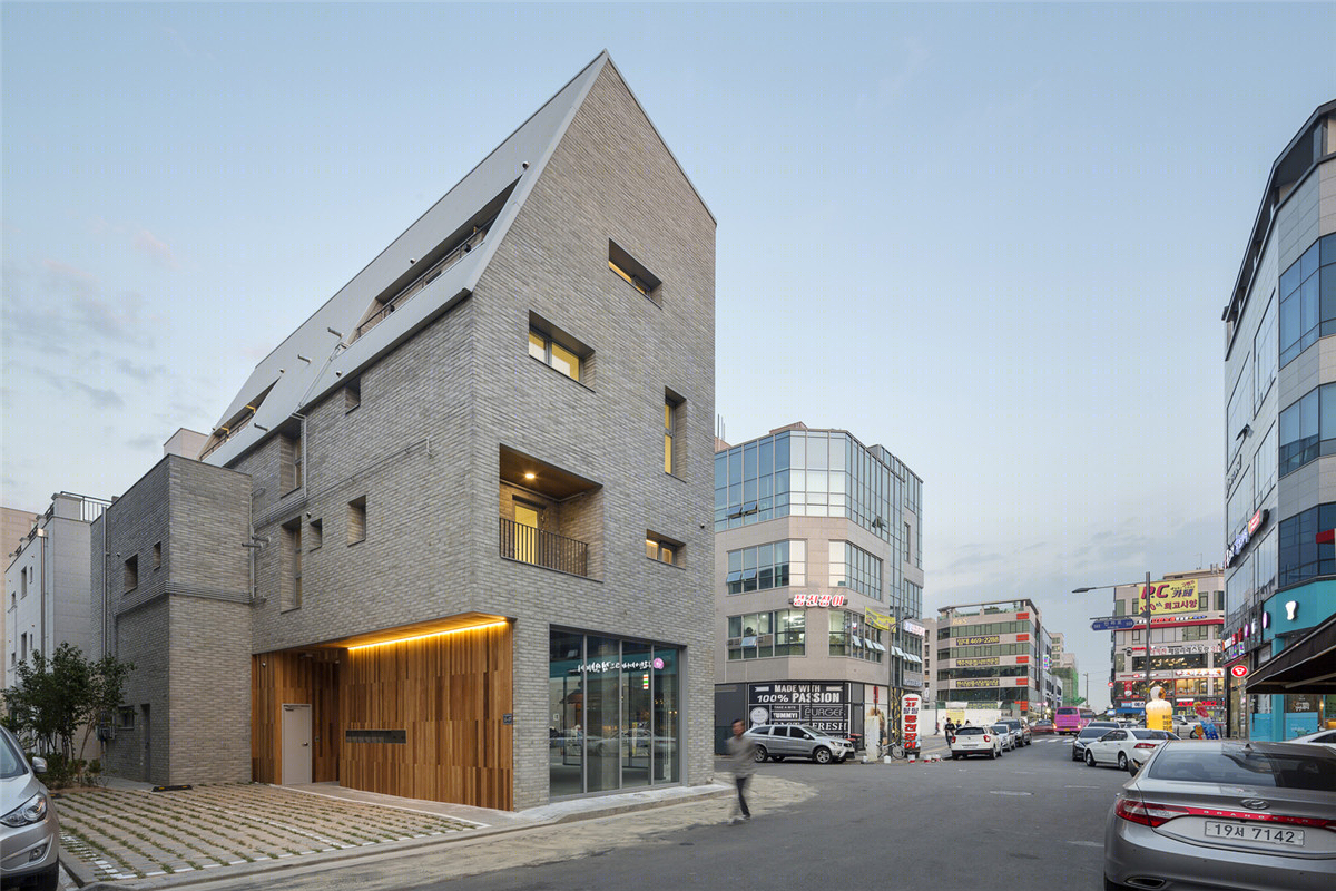 韩国街角住宅-18