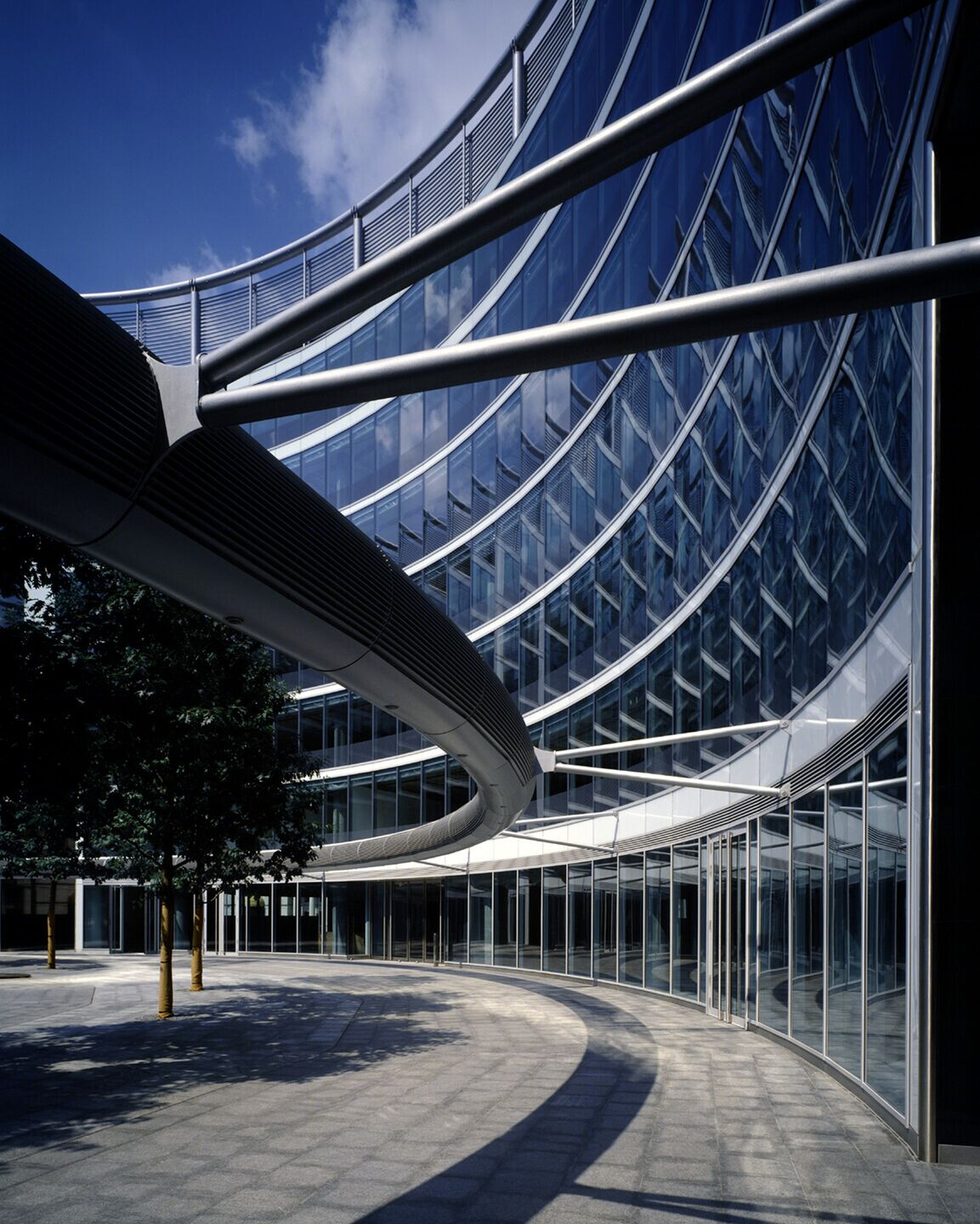 华沙大都会办公建筑丨波兰华沙丨Foster + Partners,JEMS Architekci-13