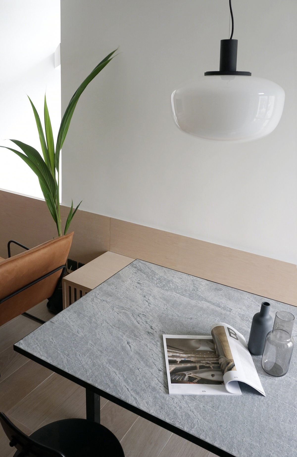 香港 TMH 公寓，自然光线与橡木元素打造宽敞开放式空间-8