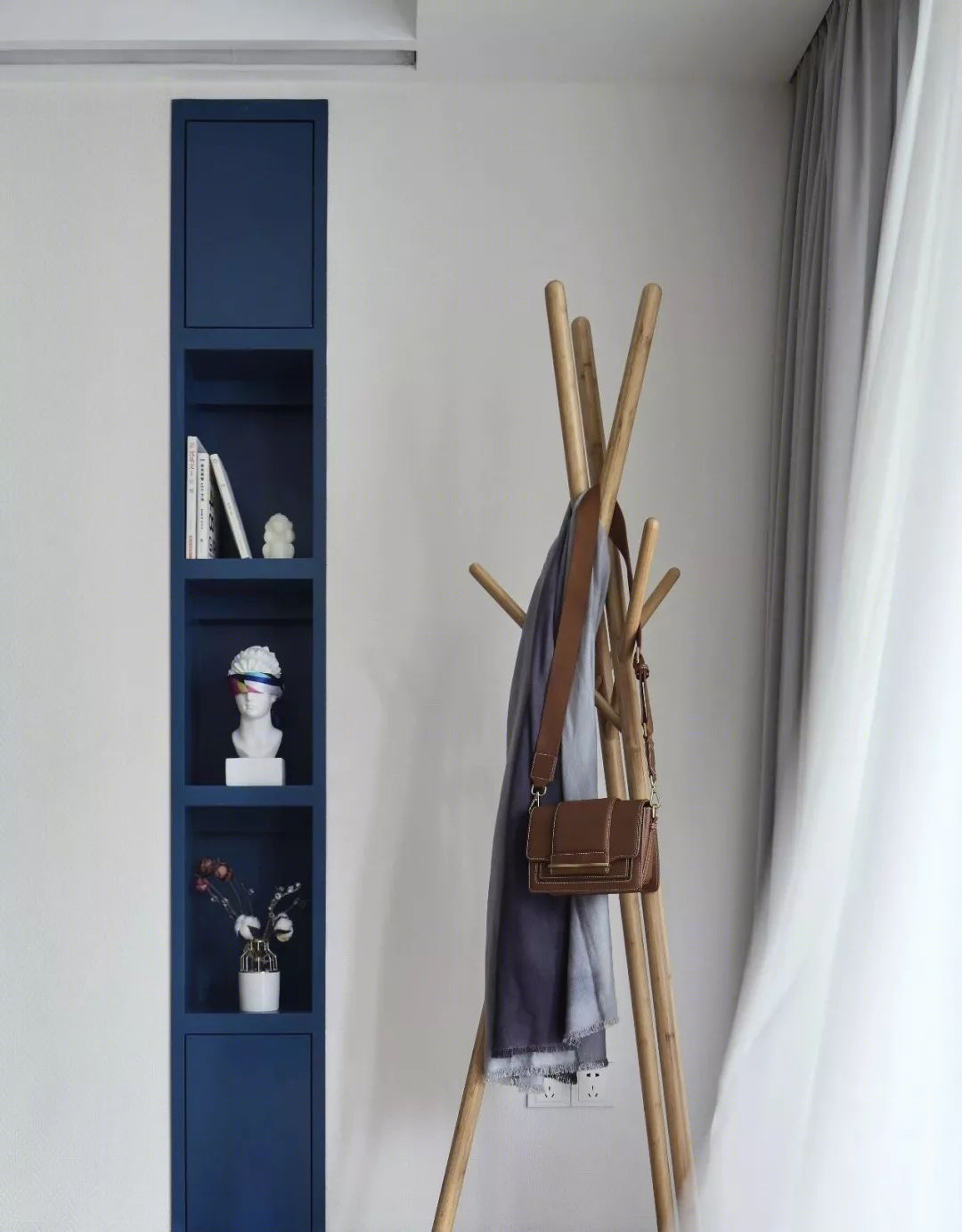 蓝白北欧小屋，小空间大利用-23