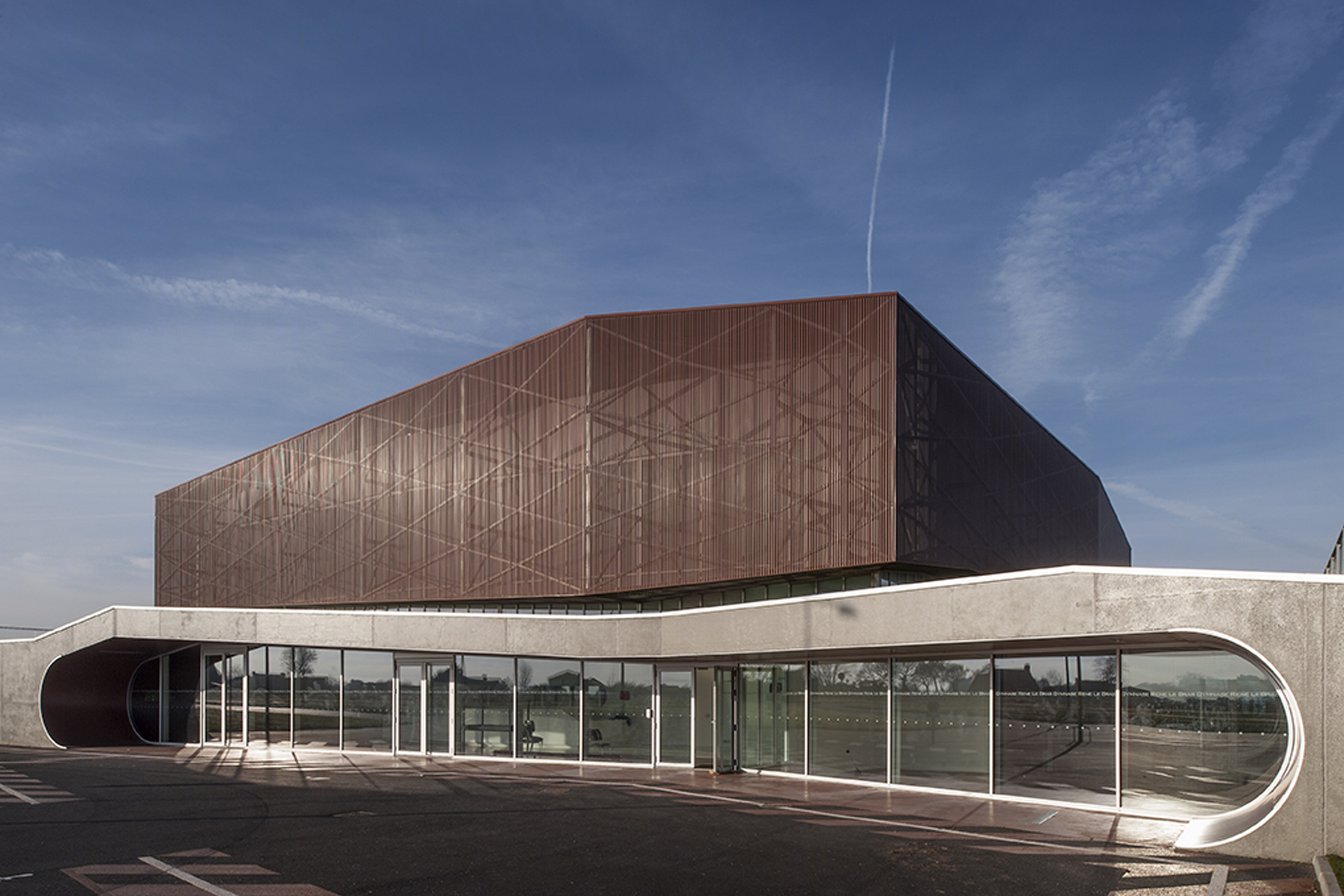 法国普拉伯内克体育馆丨Bohuon Bertic Architectes-15