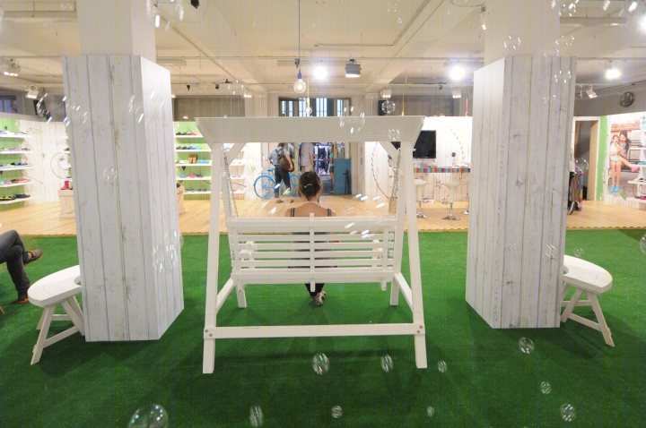 德国柏林Crocs鞋展-33
