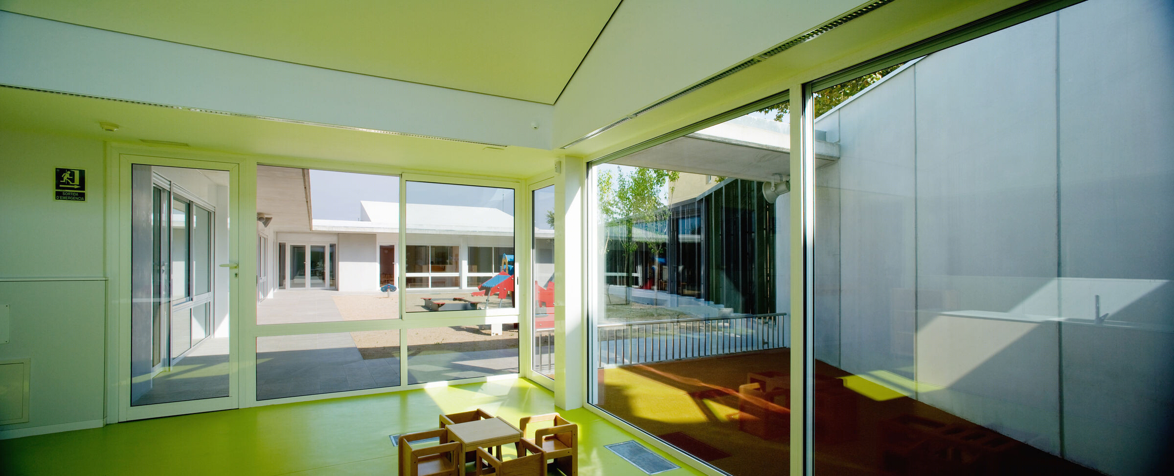 地形驱动的幼儿园设计 | Mario Corea Arquitectura 的 Virolet 幼儿园-21