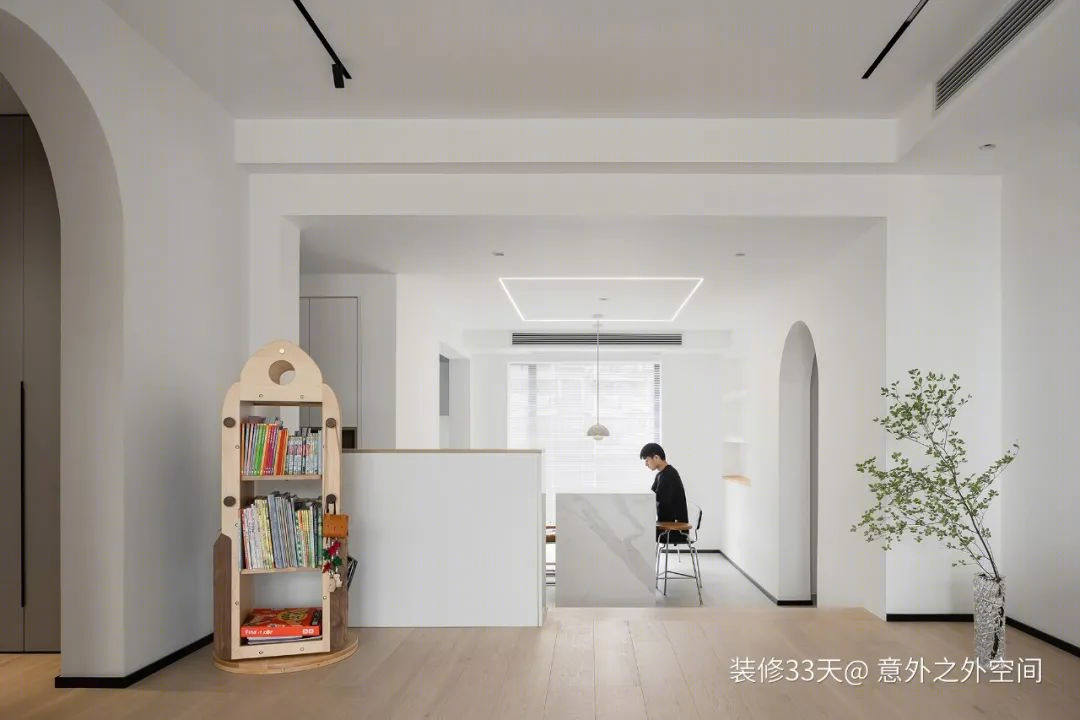 上海徐汇区现代简约错层三室两卫住宅设计丨中国上海丨意外之外空间(上海)-19