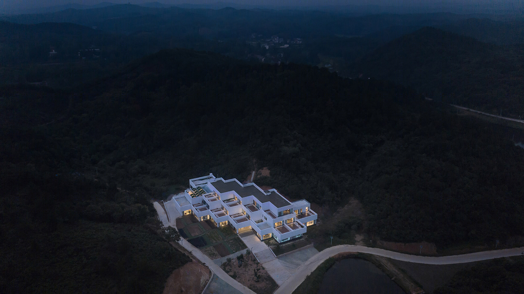 河南神山岭,酒店建筑-20