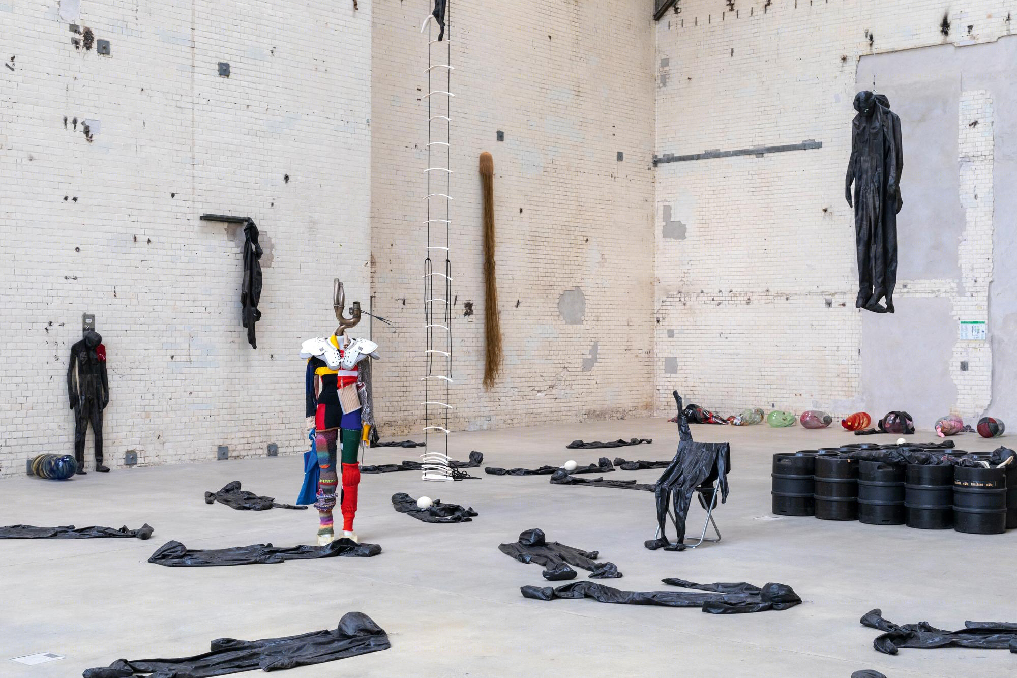 柏林 Kindl 艺术展 | Alexandra Bircken 的"Fair Game"-2