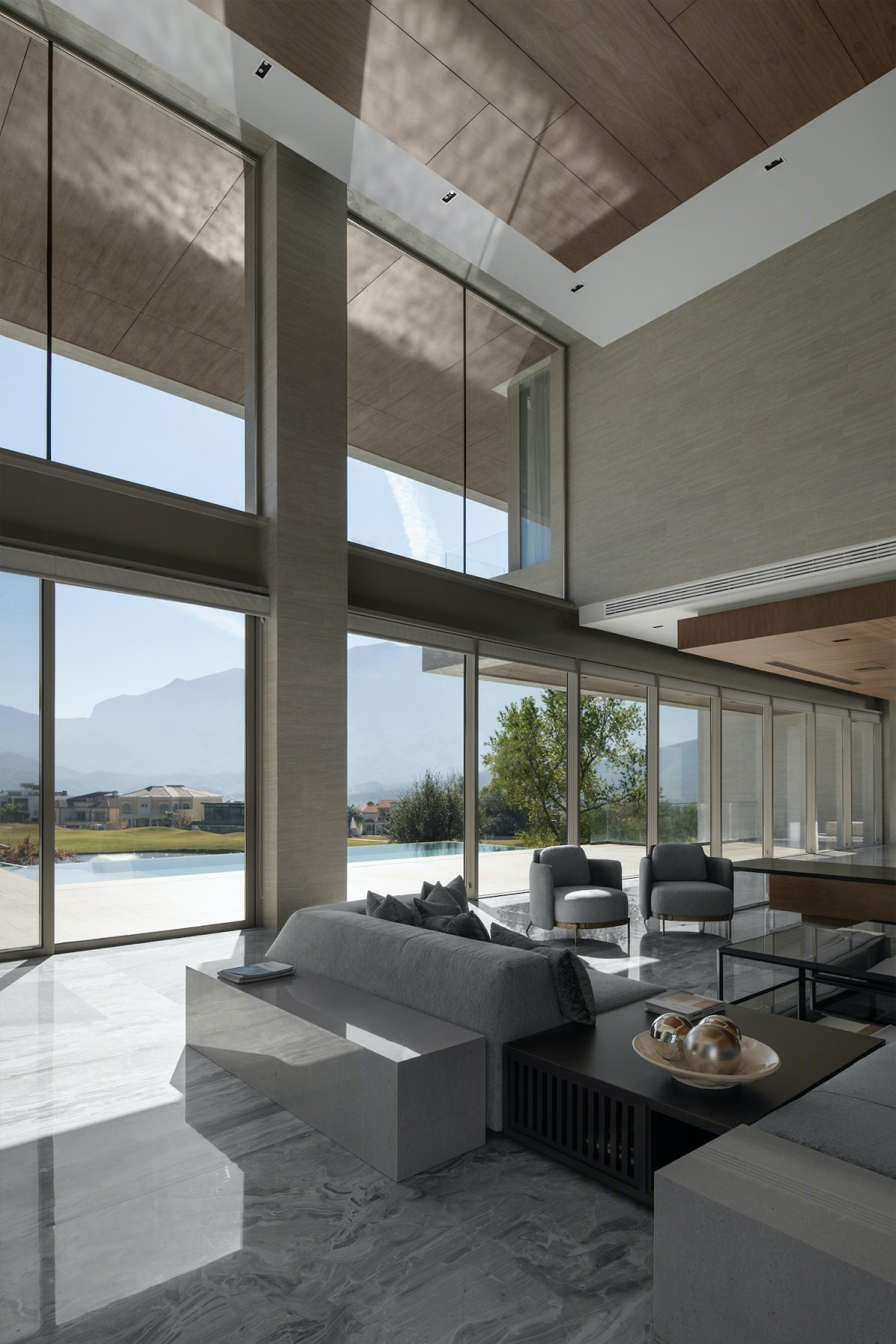 墨西哥 M+B Residence | 玻璃与线性设计的奢华独栋住宅-14