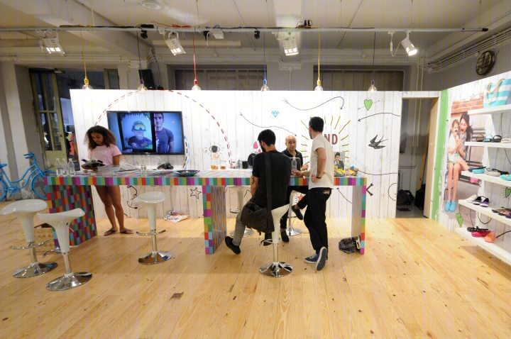 德国柏林Crocs鞋展-34