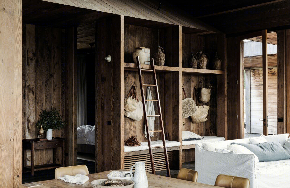 Victorian Hinterland | 废弃木材打造独特乡村小屋-5