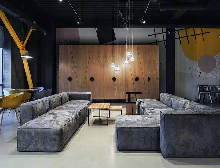 莫斯科工业风联合办公空间-10