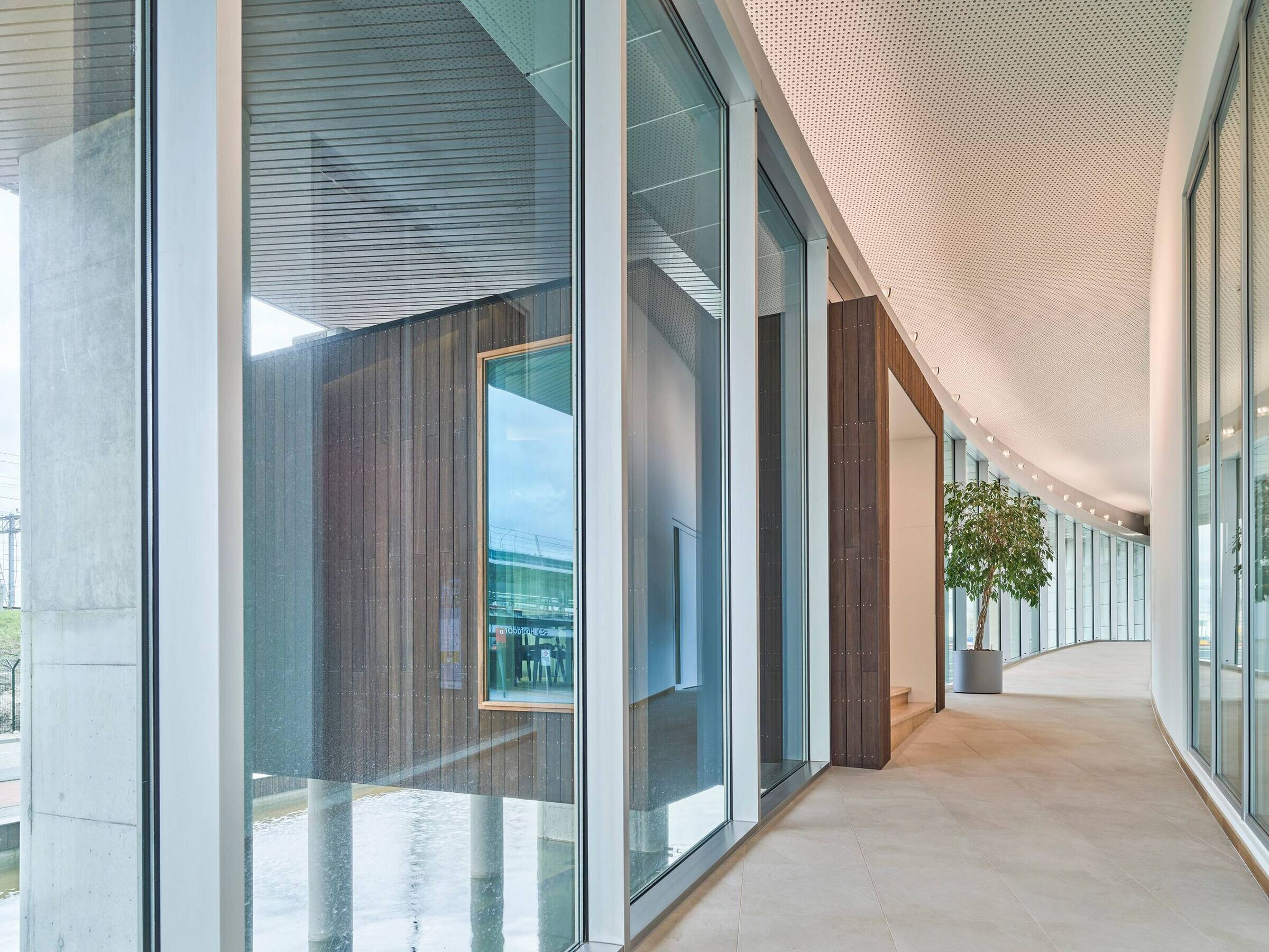 荷兰 Hoofddorp 多公司建筑翻新设计丨NetherlandsHoofddorp丨Sherylleysner Interior Architecture-21