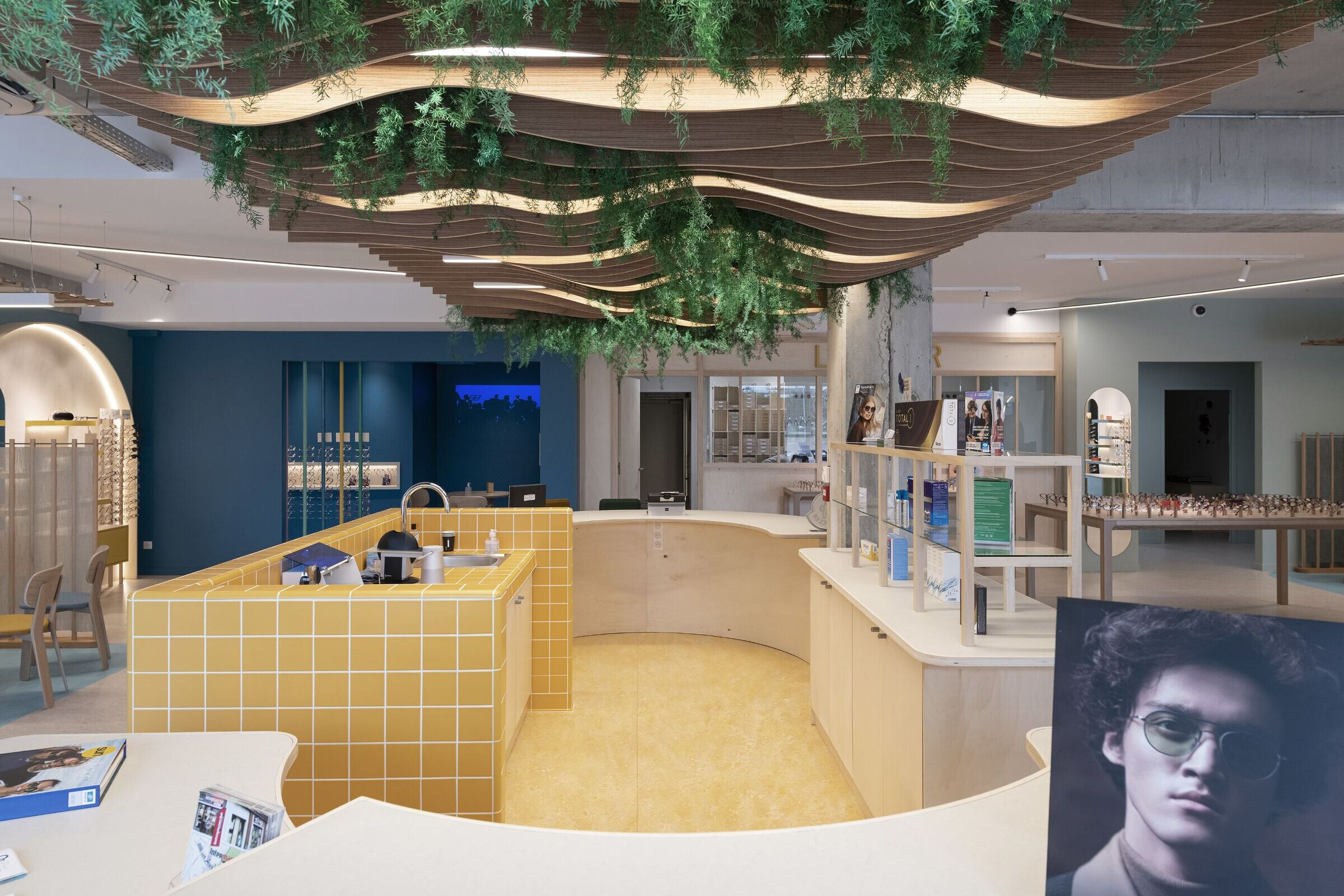 法国 Clin d'oeil Opticiens 儿童眼镜店丨Fred Laurès-3