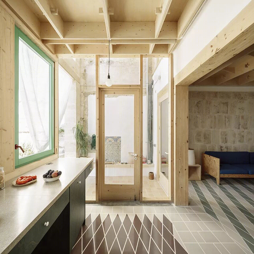 轻量化的 Plywood 住宅 | 胶合板搭建出的缤纷世界-22