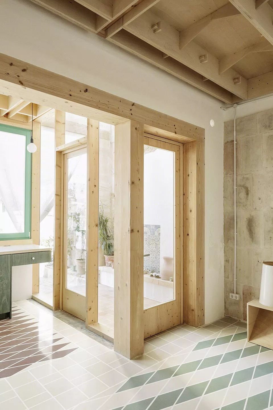 轻量化的 Plywood 住宅 | 胶合板搭建出的缤纷世界-23