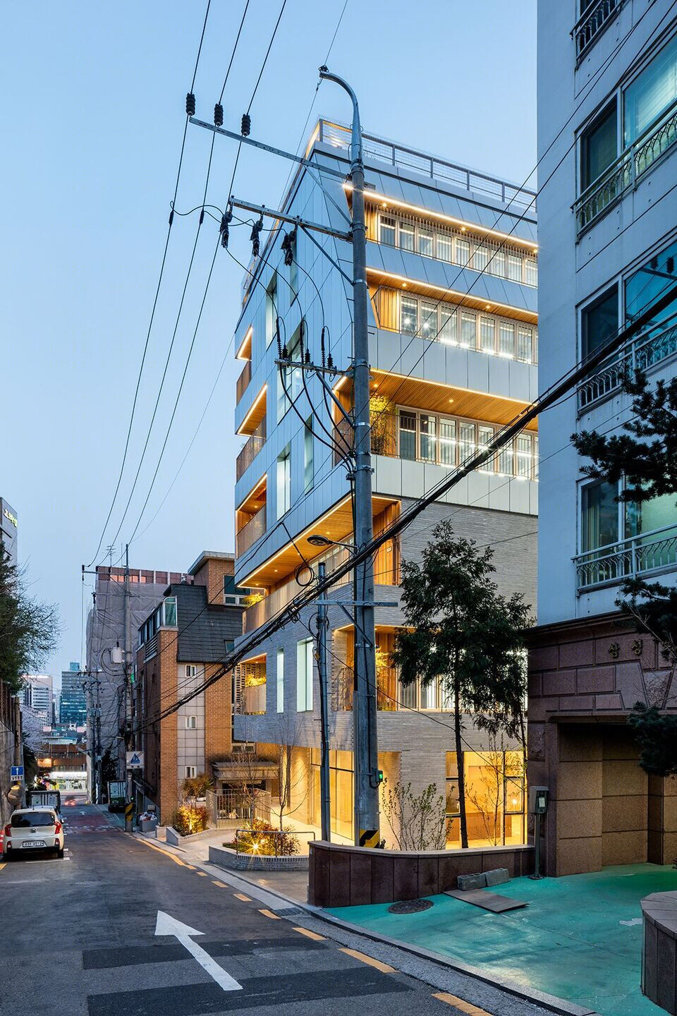 首尔“11 Terrace” · 打造与街道互动的办公空间-61