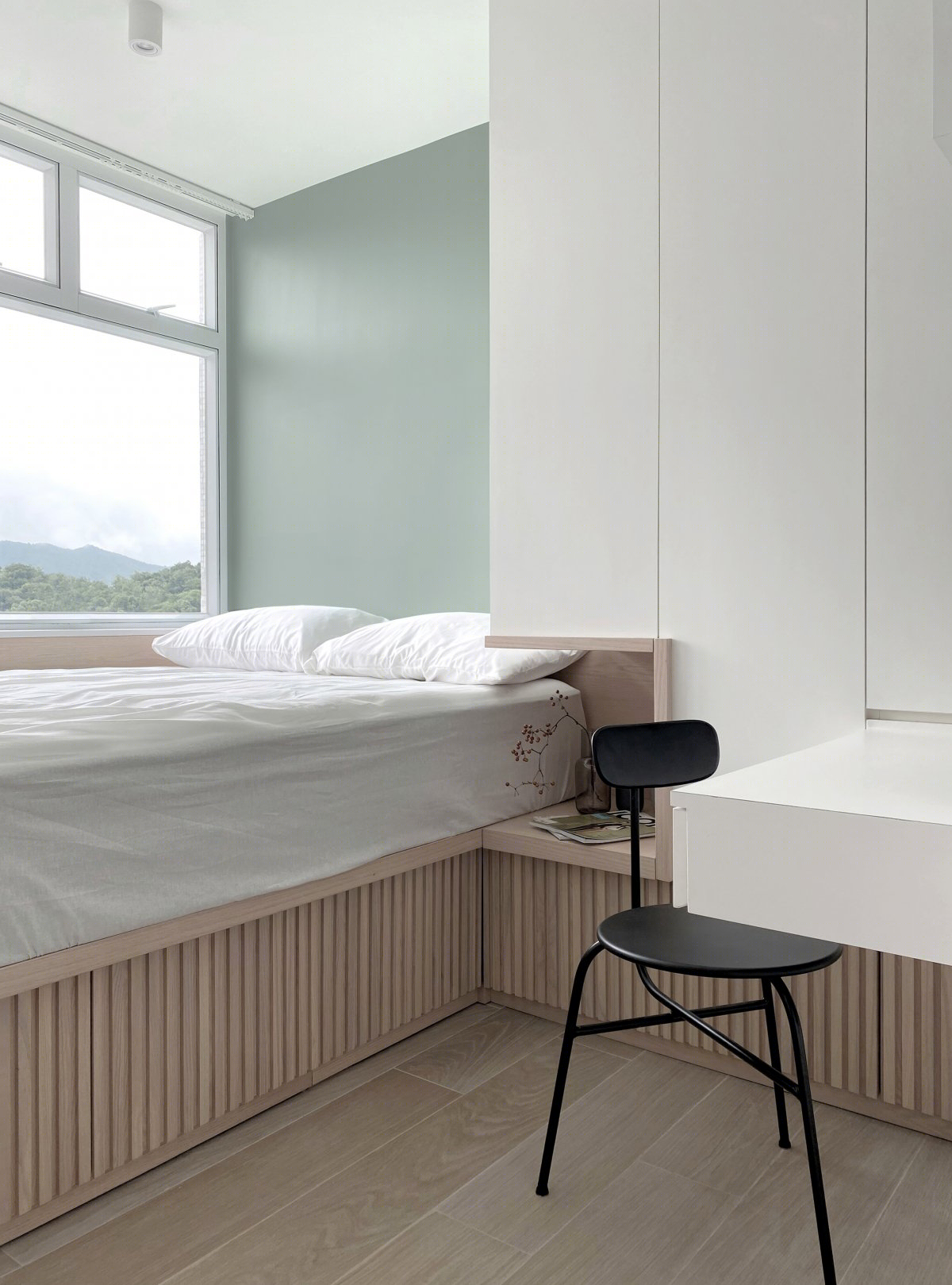 香港 TMH 公寓，自然光线与橡木元素打造宽敞开放式空间-12