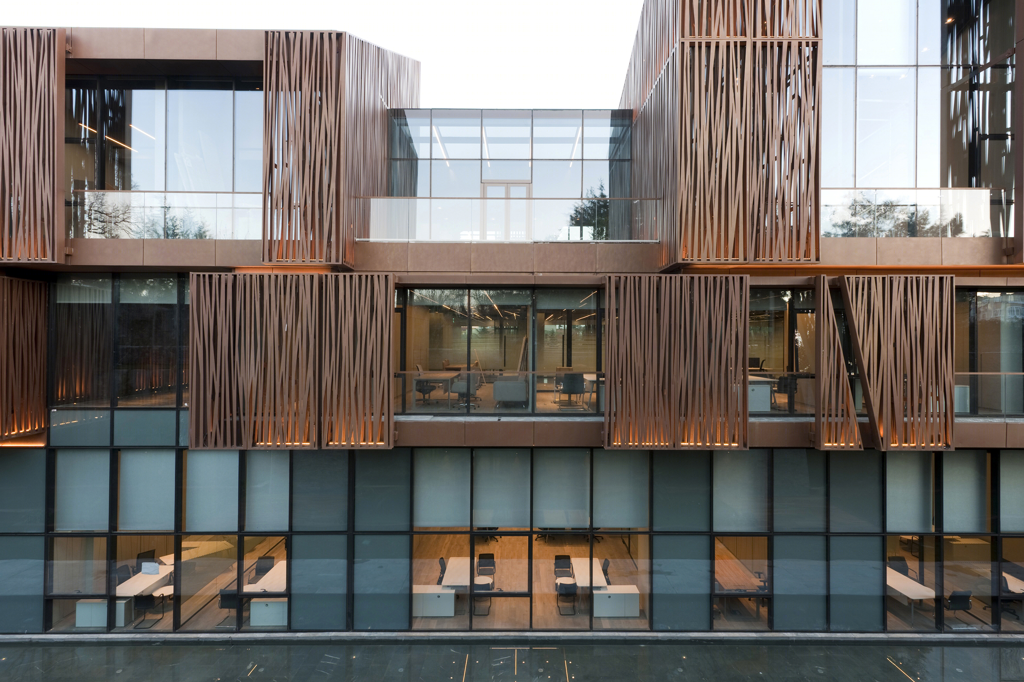 Tabanlıoğlu Architects丨别墅丨土耳其Selcuk Ecza总部-18