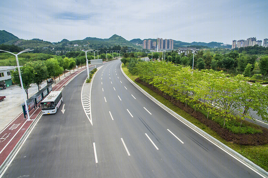遵义市新浦新区长征大道道路景观-5