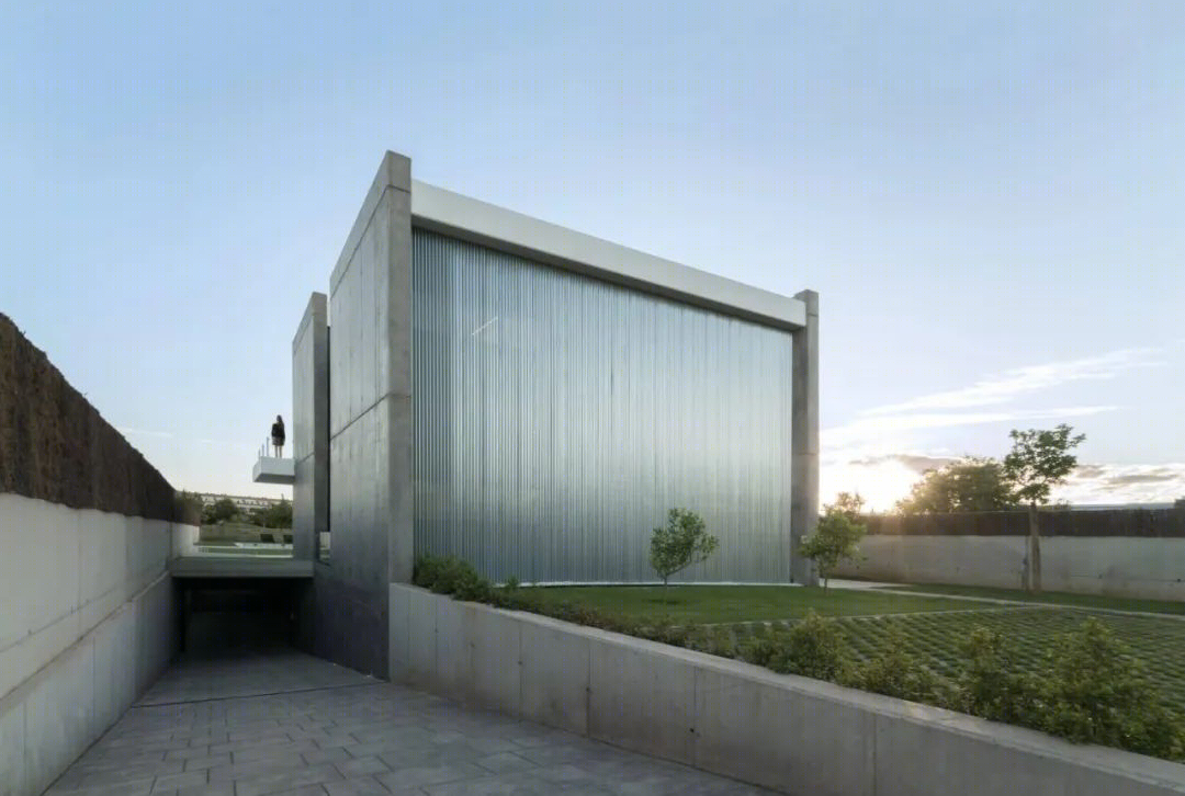 Ruben Muedra Estudio de Arquitectura 打造西班牙 700 平极简别墅-6