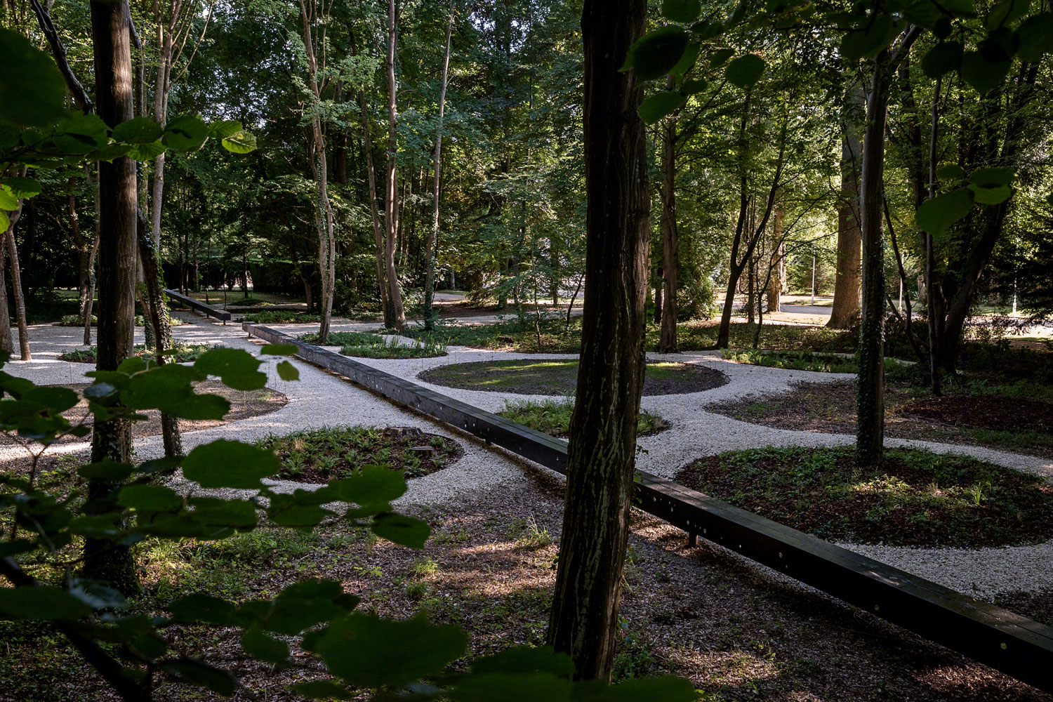 法国和平花园 | 反思与庆祝的景观艺术-17