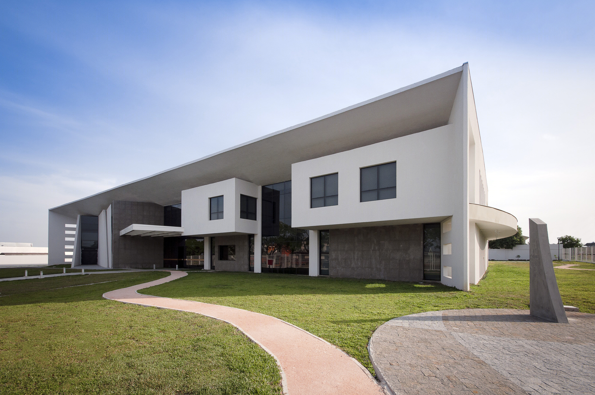 巴西库里提巴文化中心-3