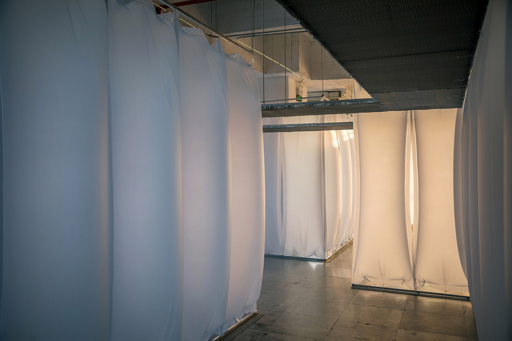 城市乐园:《泰康收藏精品展》展览空间设计,深圳/探讨个体情感与城市的关系-27