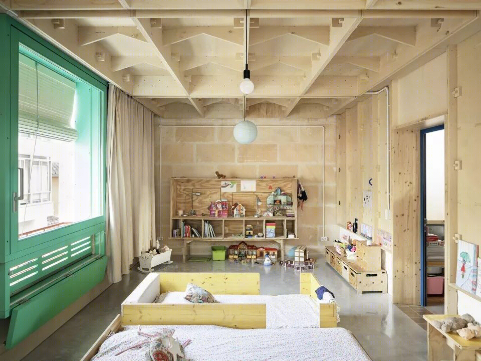 轻量化的 Plywood 住宅 | 胶合板搭建出的缤纷世界-36