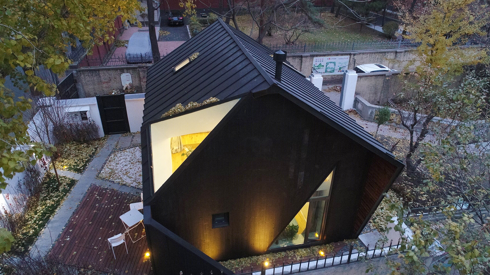 高纬度之家 · 哈尔滨历史街区的包裹性新建筑-41