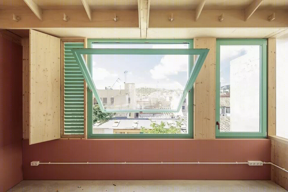 轻量化的 Plywood 住宅 | 胶合板搭建出的缤纷世界-38