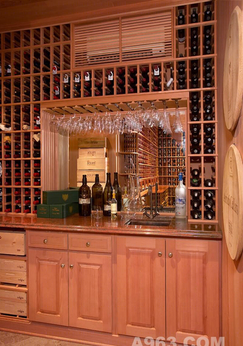 山西太原实木酒窖订制-3