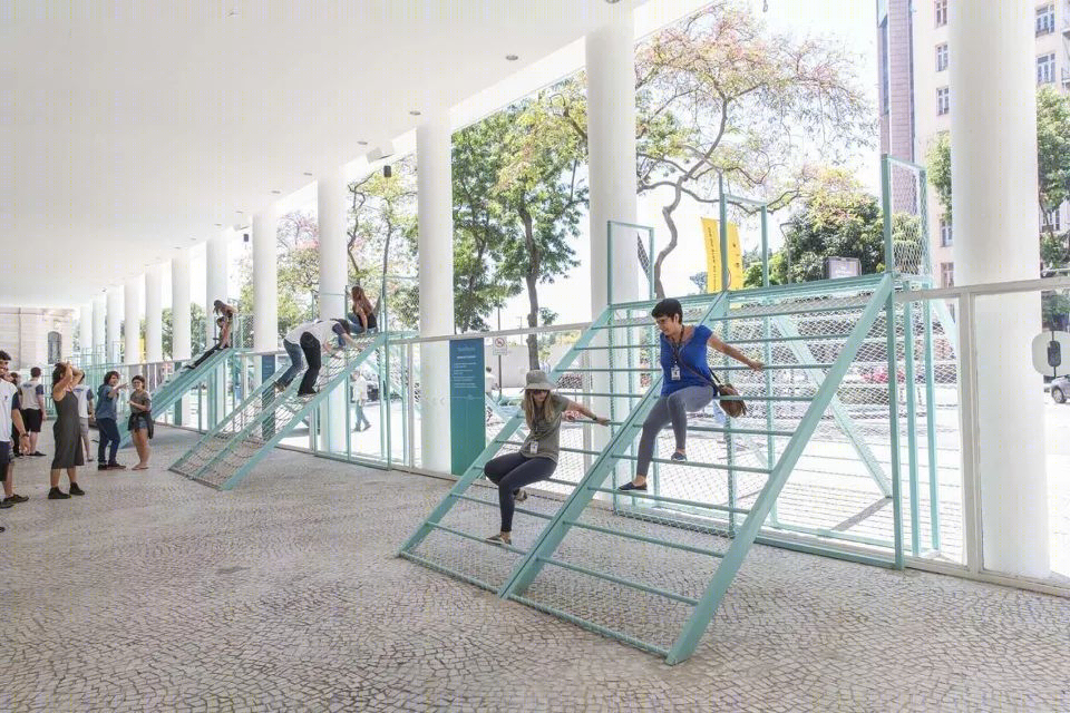 里约艺术博物馆“TransBorda”装置 | 激活边界，跨越恐惧-29