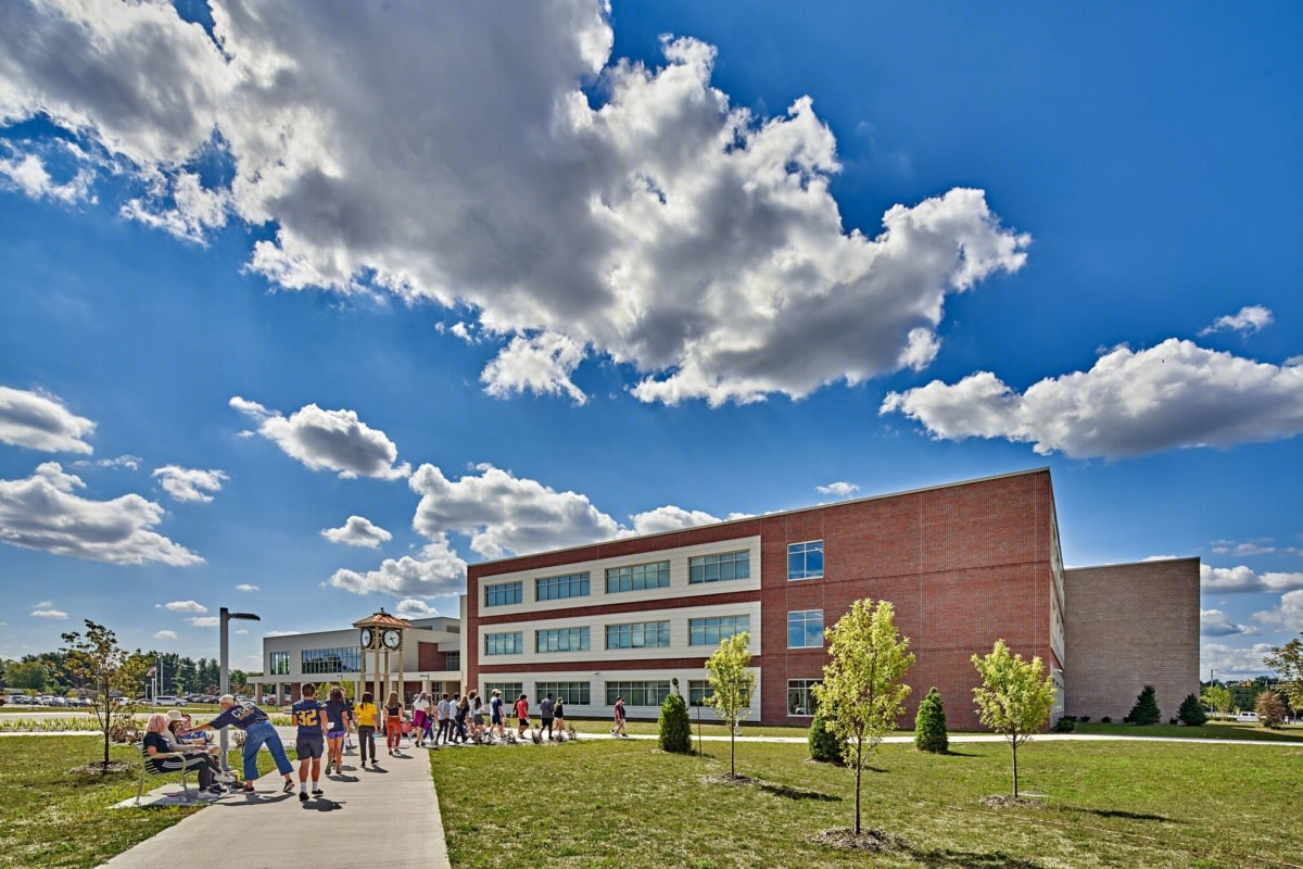 密歇根州 Portage Central Middle School丨美国密歇根丨Stantec 和 C2AE-9