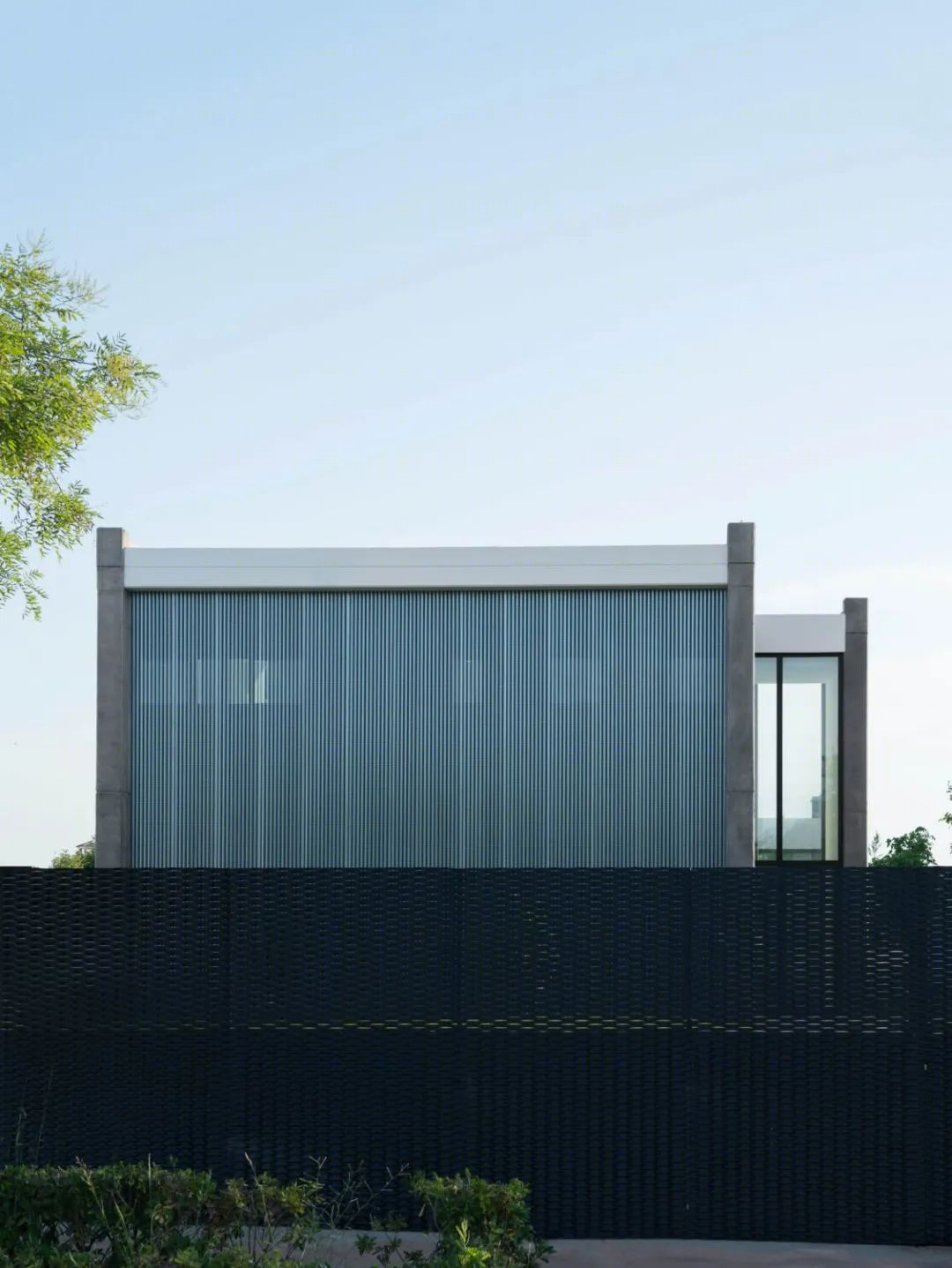Ruben Muedra Estudio de Arquitectura 打造西班牙 700 平极简别墅-9