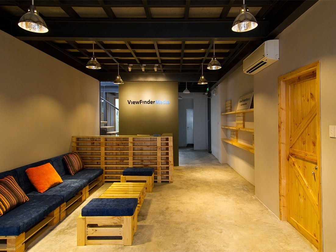 越南胡志明市数码工作室 | 轻松活泼的广告创意空间-5