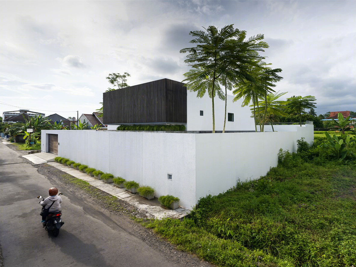 印度尼西亚 Rumah Bias 住宅丨Adria Yurike Architects-4