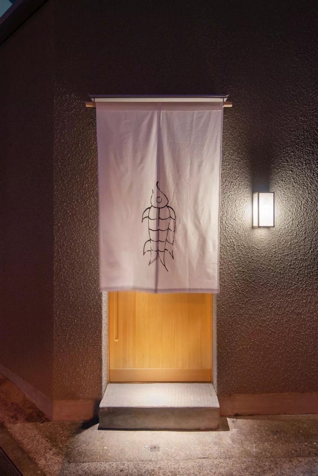 福冈 Takigawa 寿司店，极简风格融入环境-14