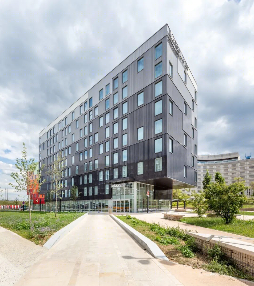 法国彩色立面酒店丨Manuelle Gautrand Architecture-13