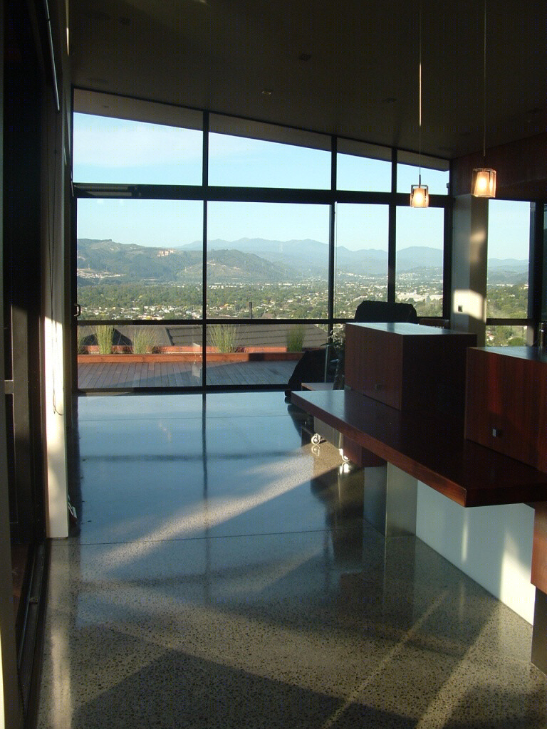 新西兰坡地上的无障碍家园 | 宽敞、舒适、易于使用-39