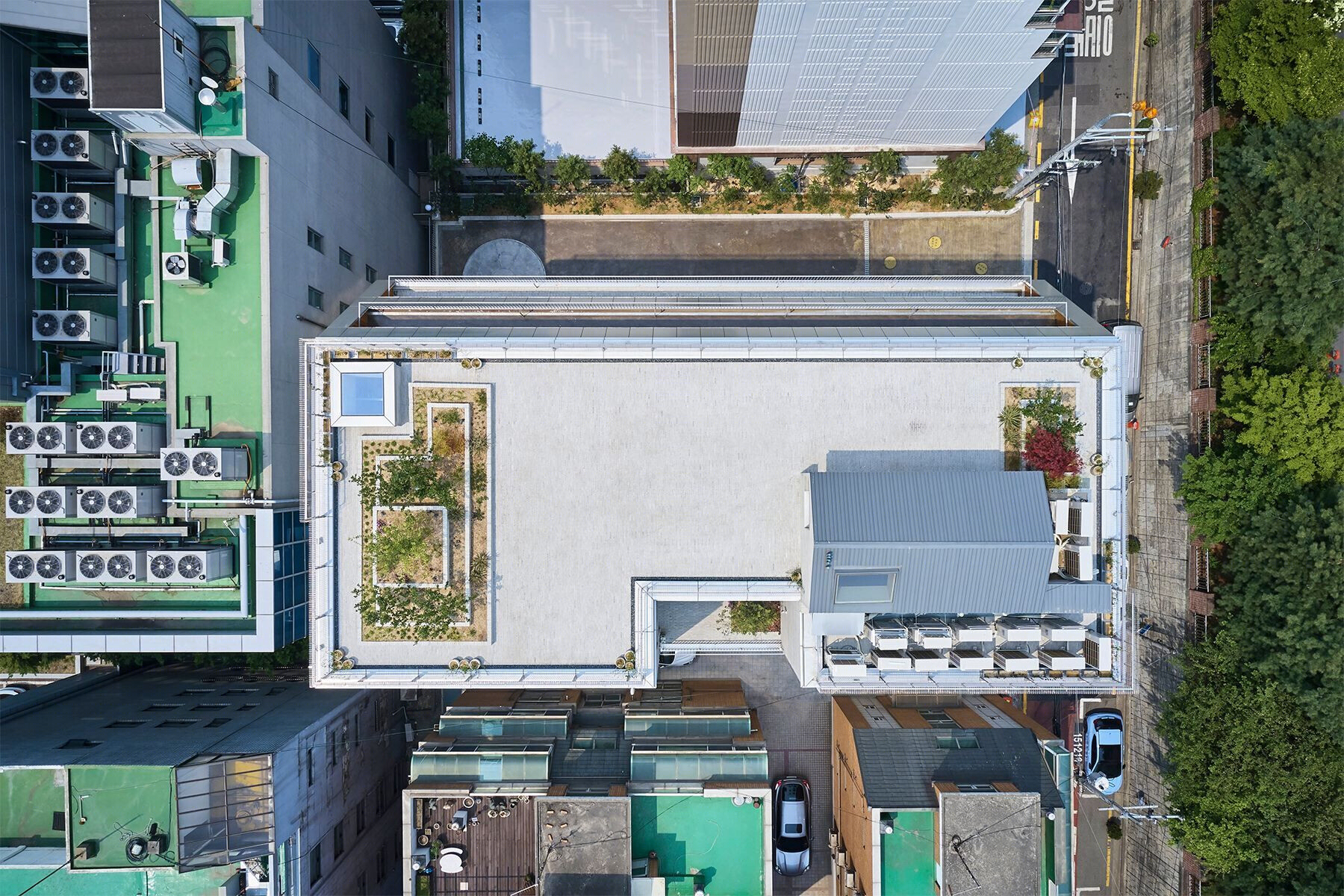 首尔“11 Terrace” · 打造与街道互动的办公空间-70