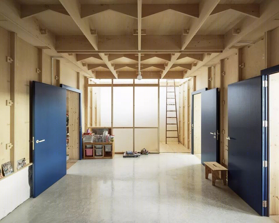 轻量化的 Plywood 住宅 | 胶合板搭建出的缤纷世界-44