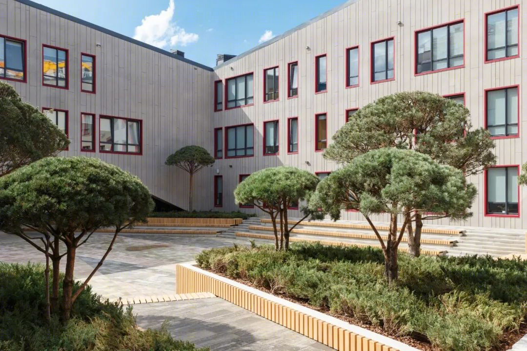 多彩基辅学校体育馆，寓教于乐的空间设计-21