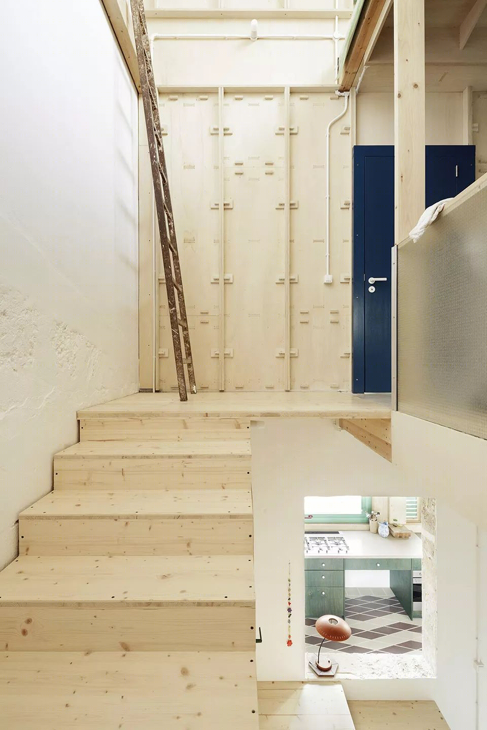 轻量化的 Plywood 住宅 | 胶合板搭建出的缤纷世界-50