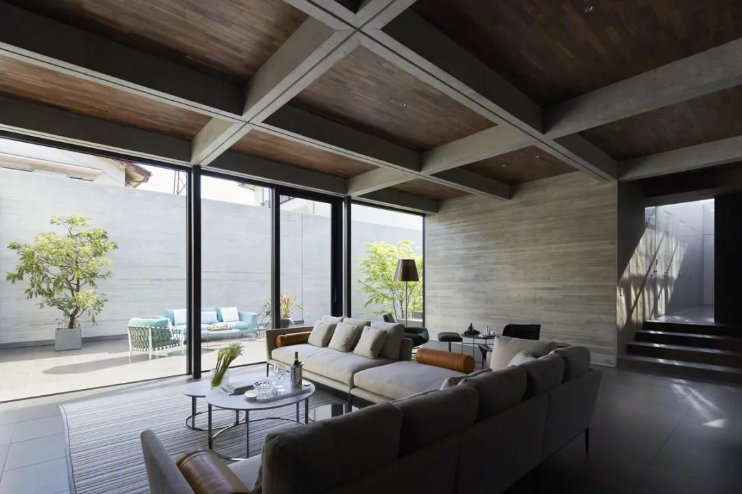关东 270㎡野兽派美学住宅丨日本丨Apollo Architects & Associates-22